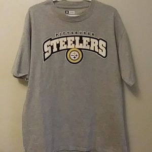 NFL team apperal Pittsburgh Steelers t-shirt size